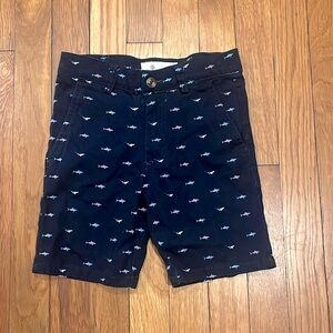 Adorable boys shark print khaki shorts in navy blue size 4